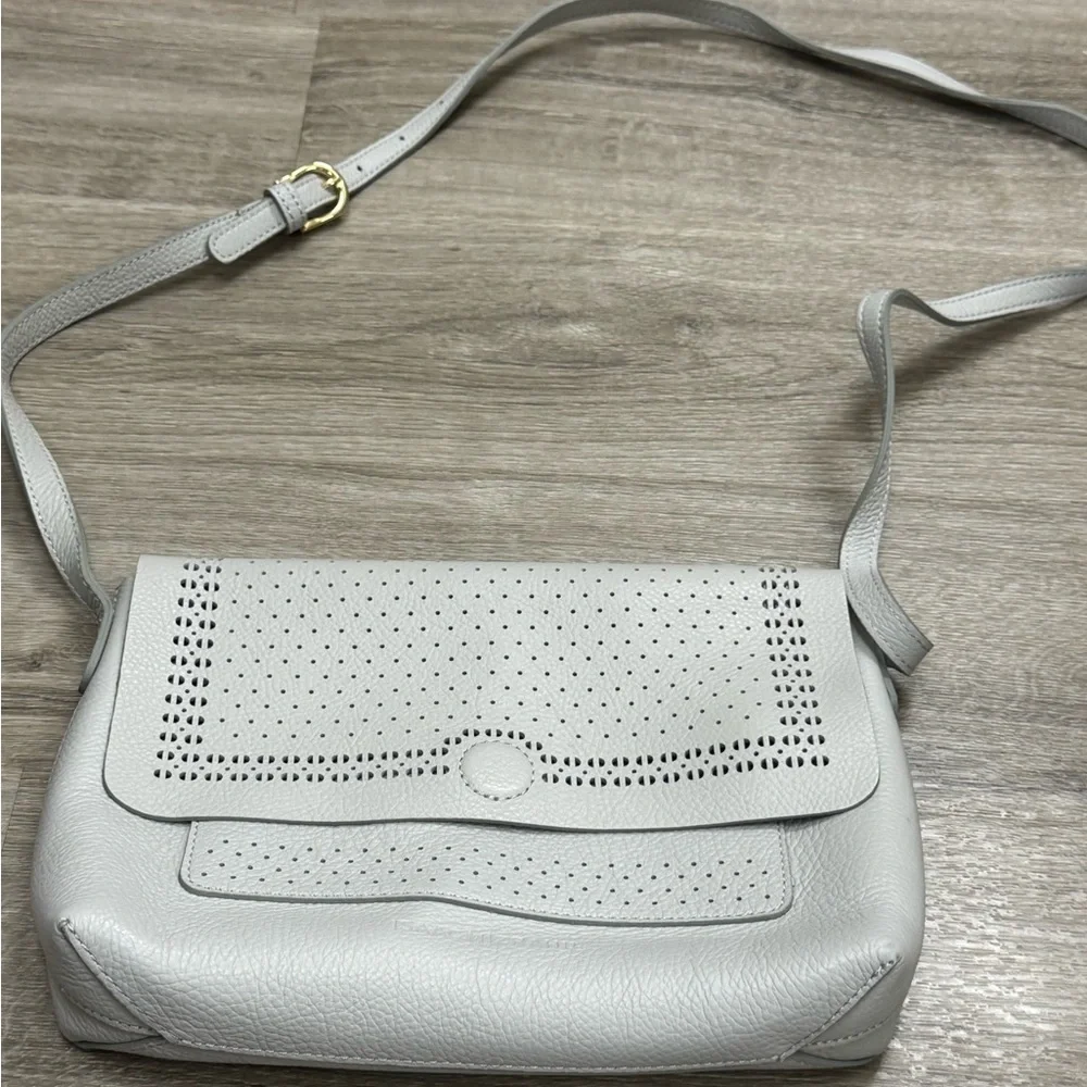 ISAAC MIZRAHI silver crossbody purse